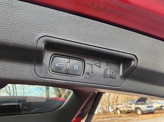 Used 2020 Ford Explorer XLT w/ Equipment Group 202A image 16