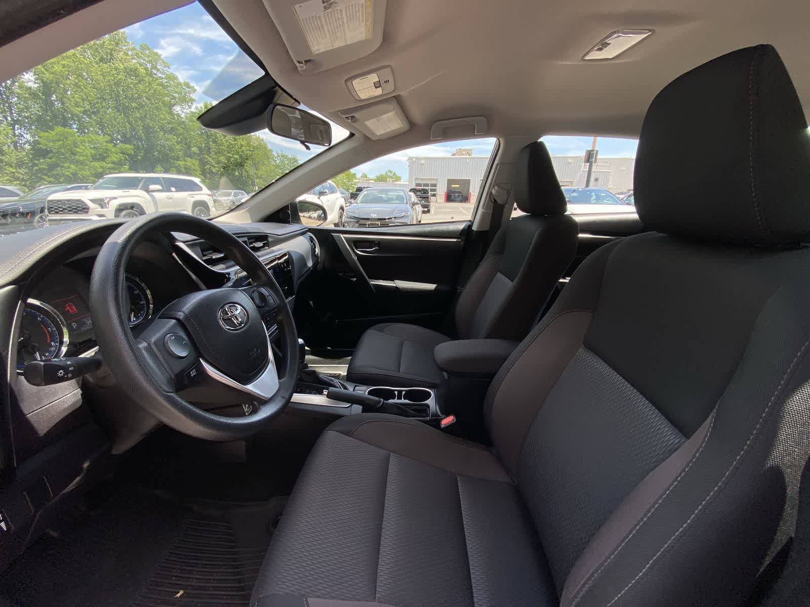 Used 2017 Toyota Corolla LE FWD image 16
