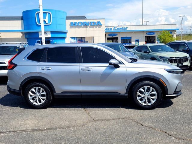 Used 2024 Honda CR-V LX image 3