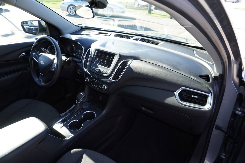 Used 2023 Chevrolet Equinox LT image 30