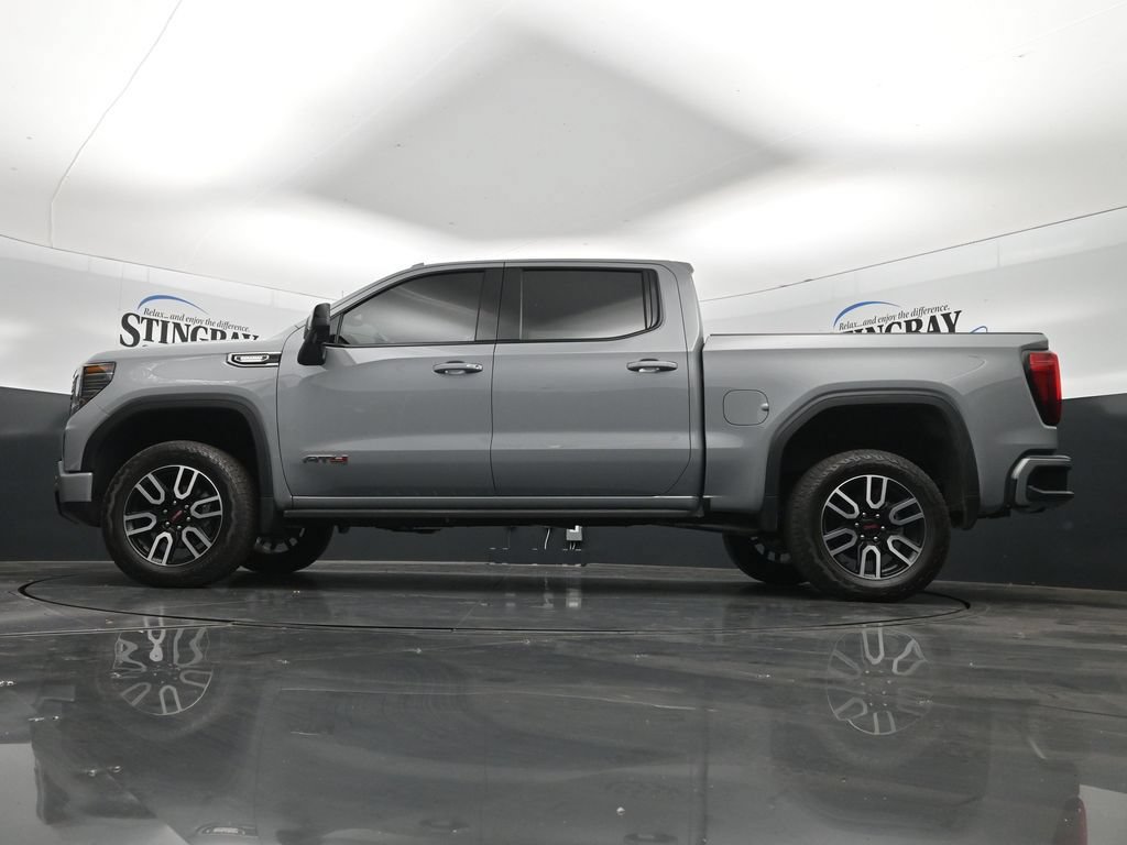 Used 2025 GMC Sierra 1500 AT4 w/ AT4 Premium Package AWD/4WD image 29
