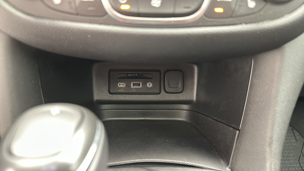 Used 2019 Chevrolet Equinox LT AWD/4WD image 21