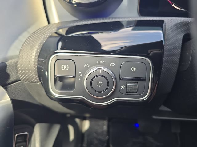 Used 2025 Mercedes-Benz CLA 250 image 19