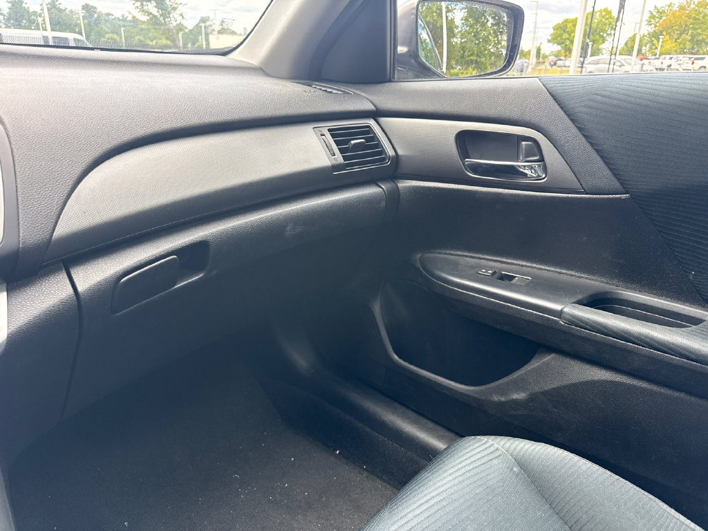 Used 2014 Honda Accord LX image 17