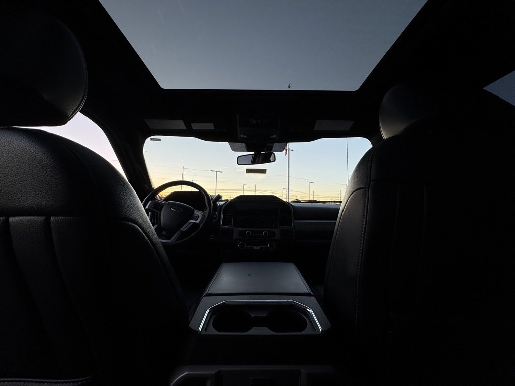 Used 2022 Ford F350 Lariat w/ Black Appearance Package image 21