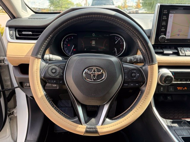 Used 2019 Toyota RAV4 Limited FWD image 25