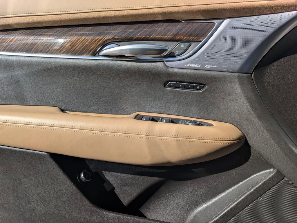 Certified 2024 Cadillac XT6 Sport w/ Platinum Package image 12