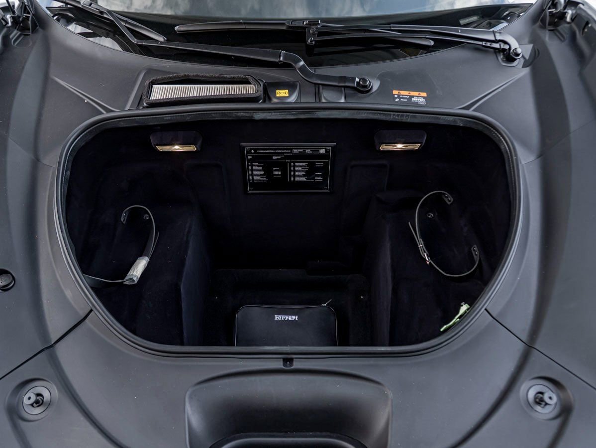 Used 2022 Ferrari F8 Tributo image 30