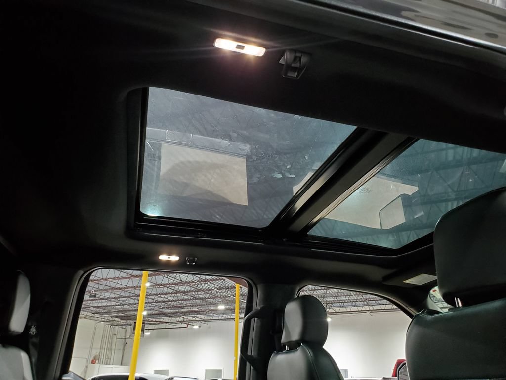Used 2018 Ford F150 Raptor w/ Equipment Group 802A Luxury AWD/4WD image 22