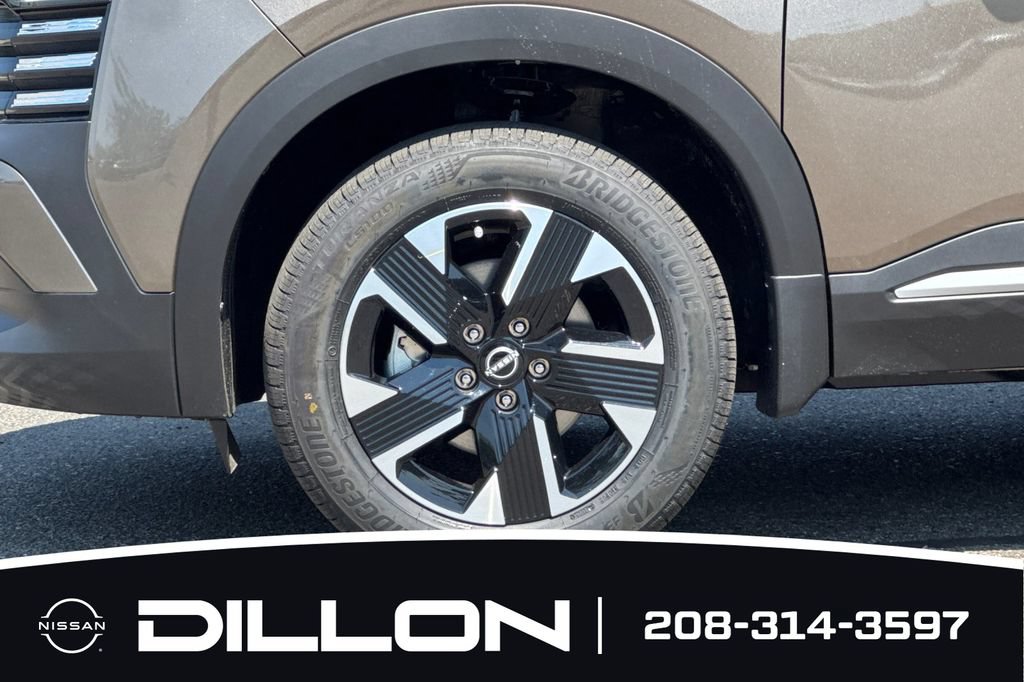 New 2026 Nissan Kicks SV w/ Cold Weather Package AWD/4WD image 29