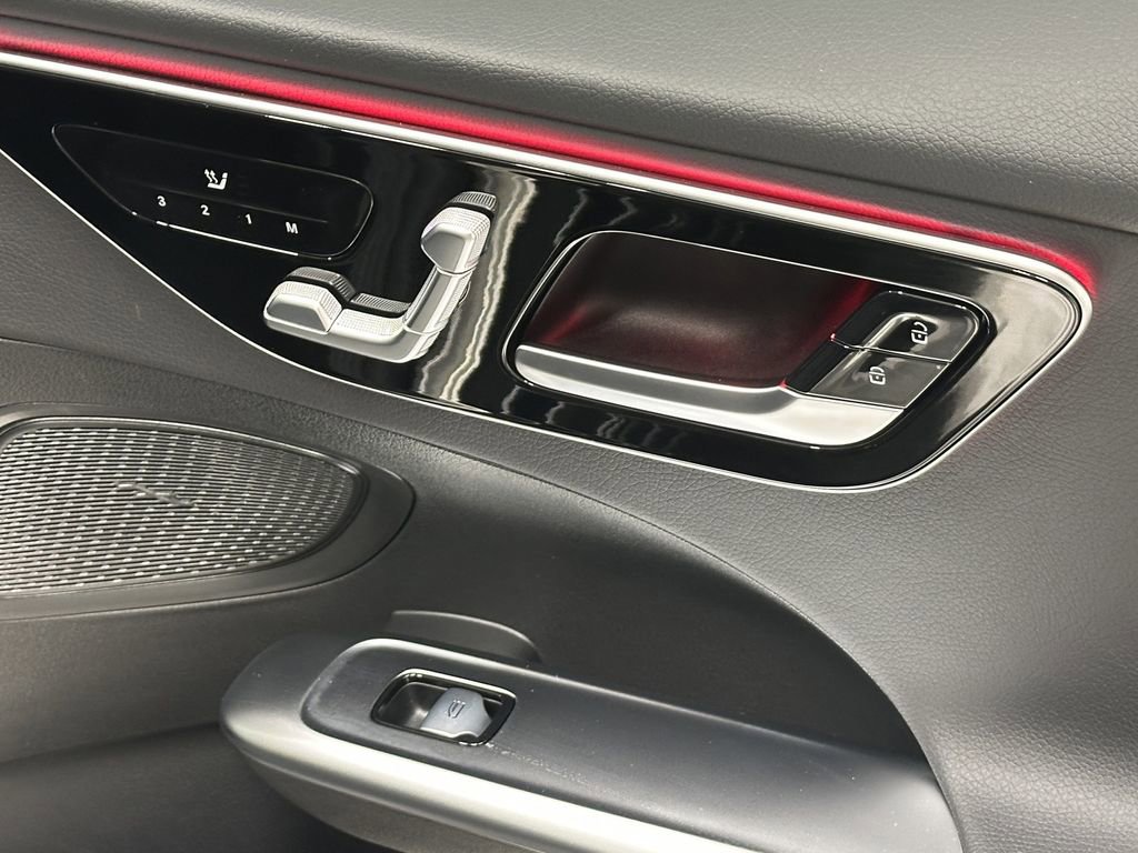 Certified 2025 Mercedes-Benz C 300 Sedan image 16