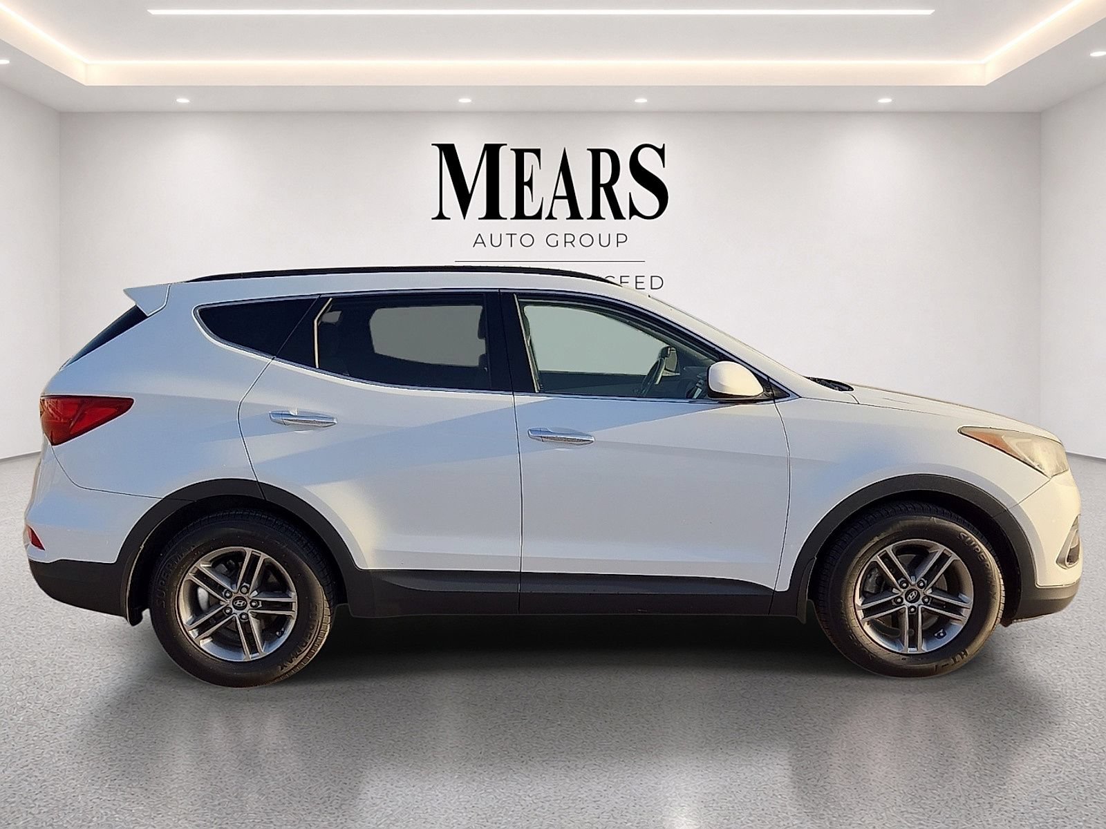 Used 2017 Hyundai Santa Fe Sport FWD image 6