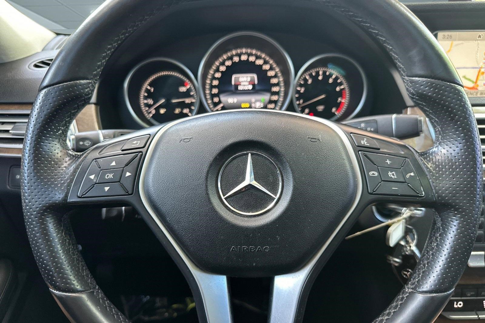 Used 2014 Mercedes-Benz E 350 4MATIC Wagon image 16