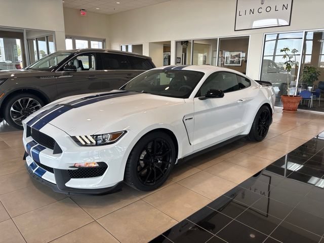 Used 2017 Ford Mustang Shelby GT350 w/ Electronics Package RWD image 1