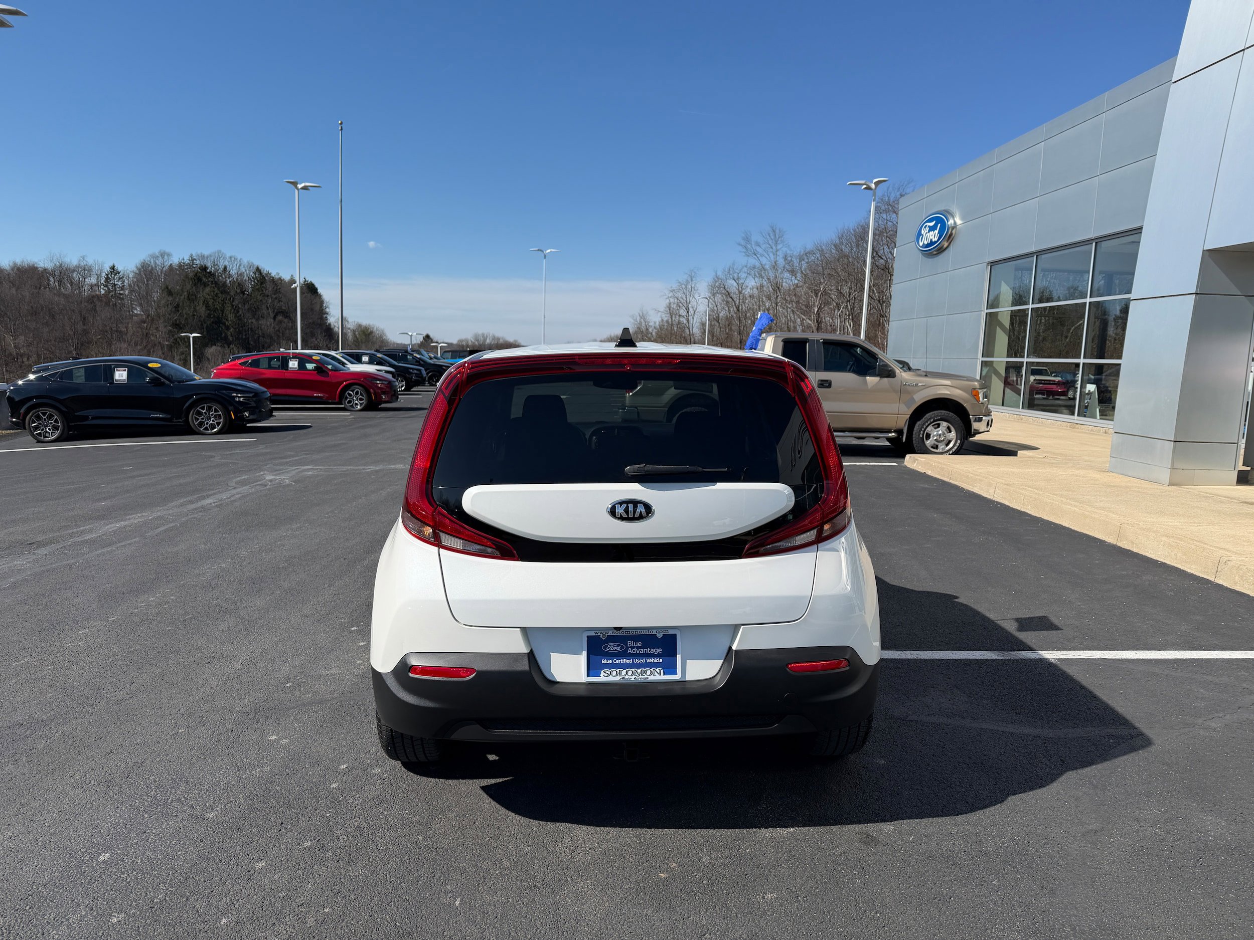 Used 2020 Kia Soul LX image 7