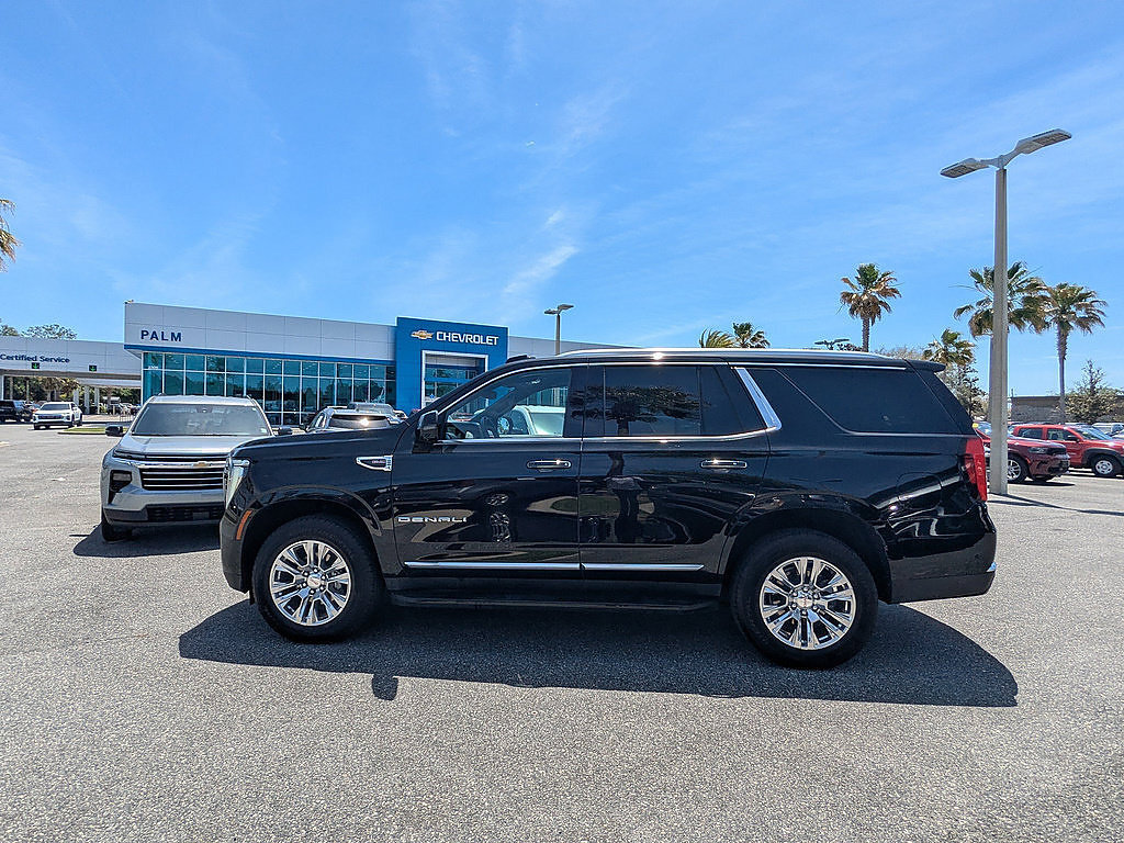Certified 2025 GMC Yukon Denali AWD/4WD image 6