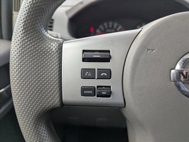 Used 2015 Nissan Frontier SV RWD image 13