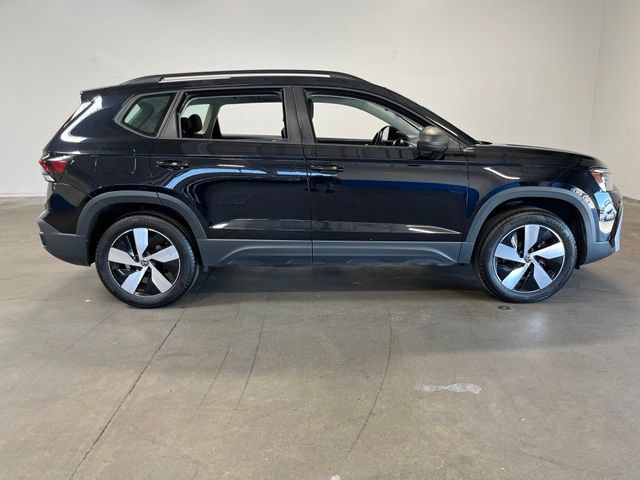 Used 2025 Volkswagen Taos S AWD/4WD image 2