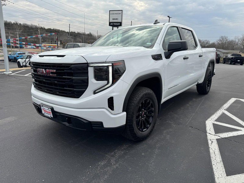 Used 2024 GMC Sierra 1500 Pro w/ Graphite Edition image 8