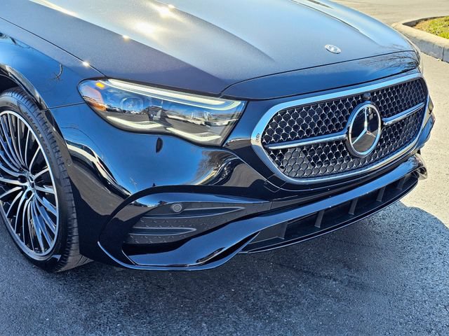 New 2026 Mercedes-Benz E 350 4MATIC Sedan image 2