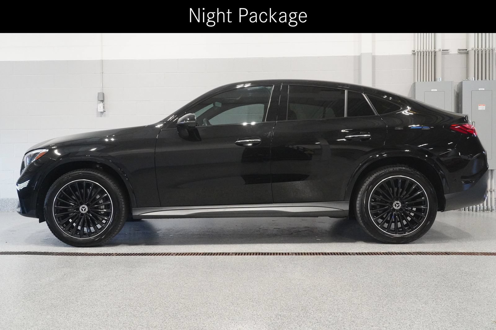 Certified 2024 Mercedes-Benz GLC 300 4MATIC image 3