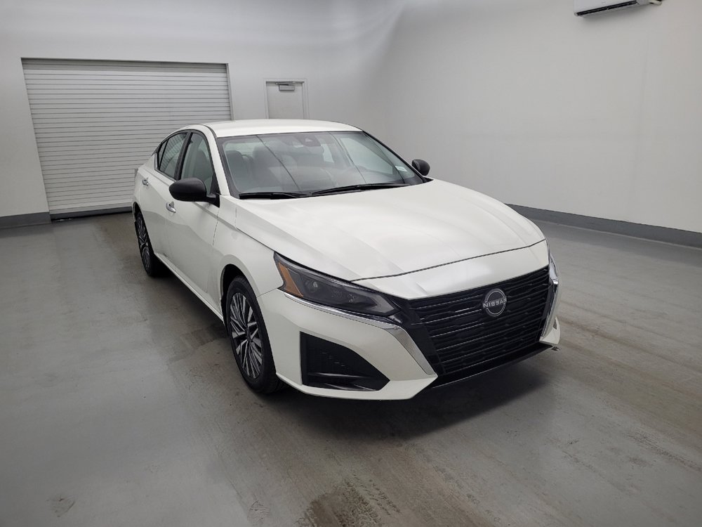 Used 2024 Nissan Altima 2.5 SV AWD/4WD image 13