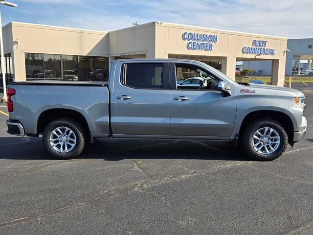 Used 2023 Chevrolet Silverado 1500 LT image 2
