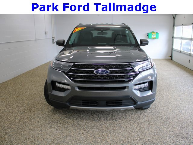 Used 2022 Ford Explorer XLT w/ Equipment Group 202A image 9