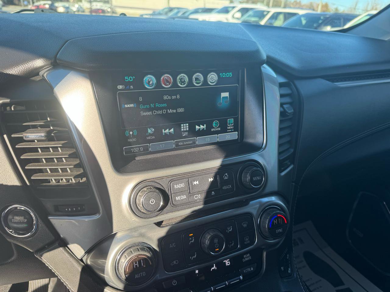 Used 2019 Chevrolet Suburban Premier w/ Premier Plus Edition image 18