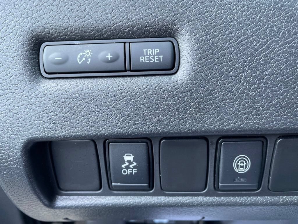 Used 2021 Nissan Murano S FWD image 14