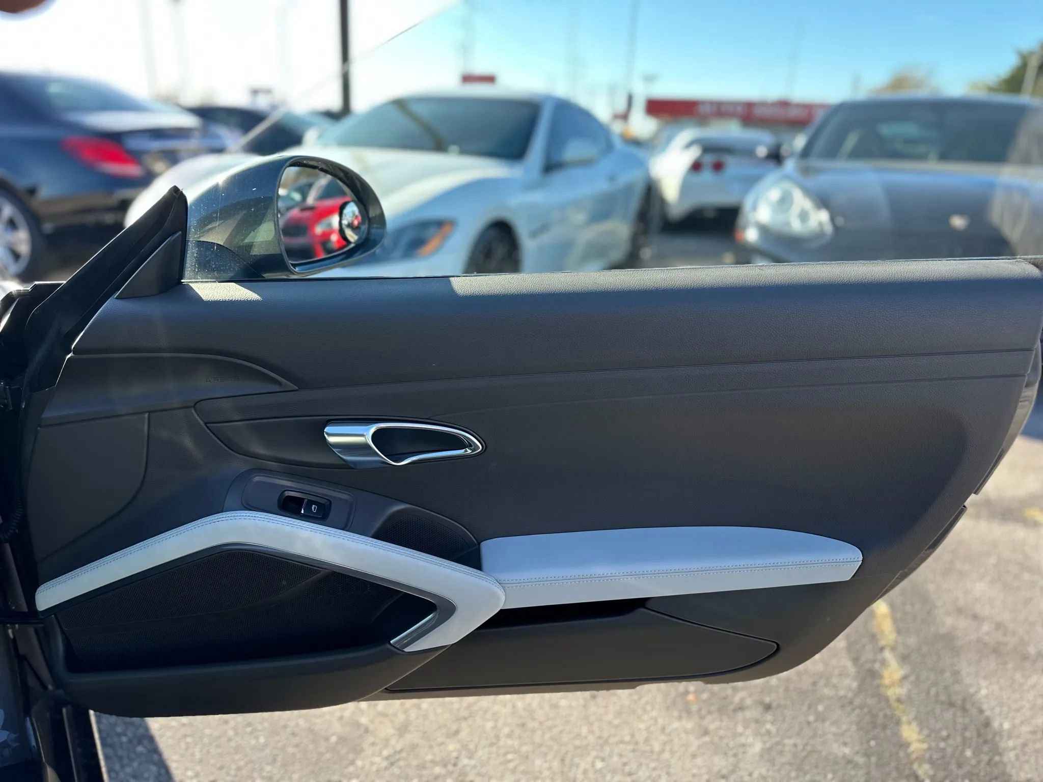 Used 2014 Porsche Cayman image 18