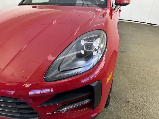 Used 2019 Porsche Macan AWD/4WD image 28