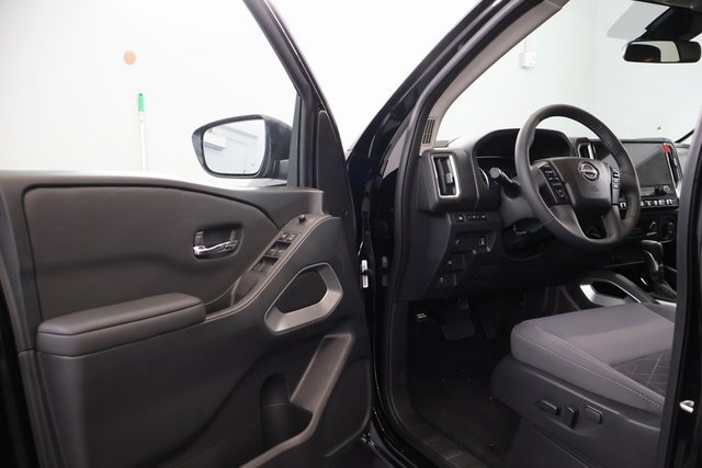 New 2026 Nissan Frontier SV w/ SV Convenience Package AWD/4WD image 8