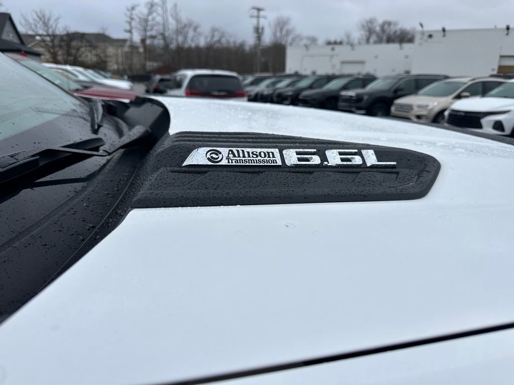 Used 2025 Chevrolet Silverado 2500 Custom w/ Custom Value Package image 31