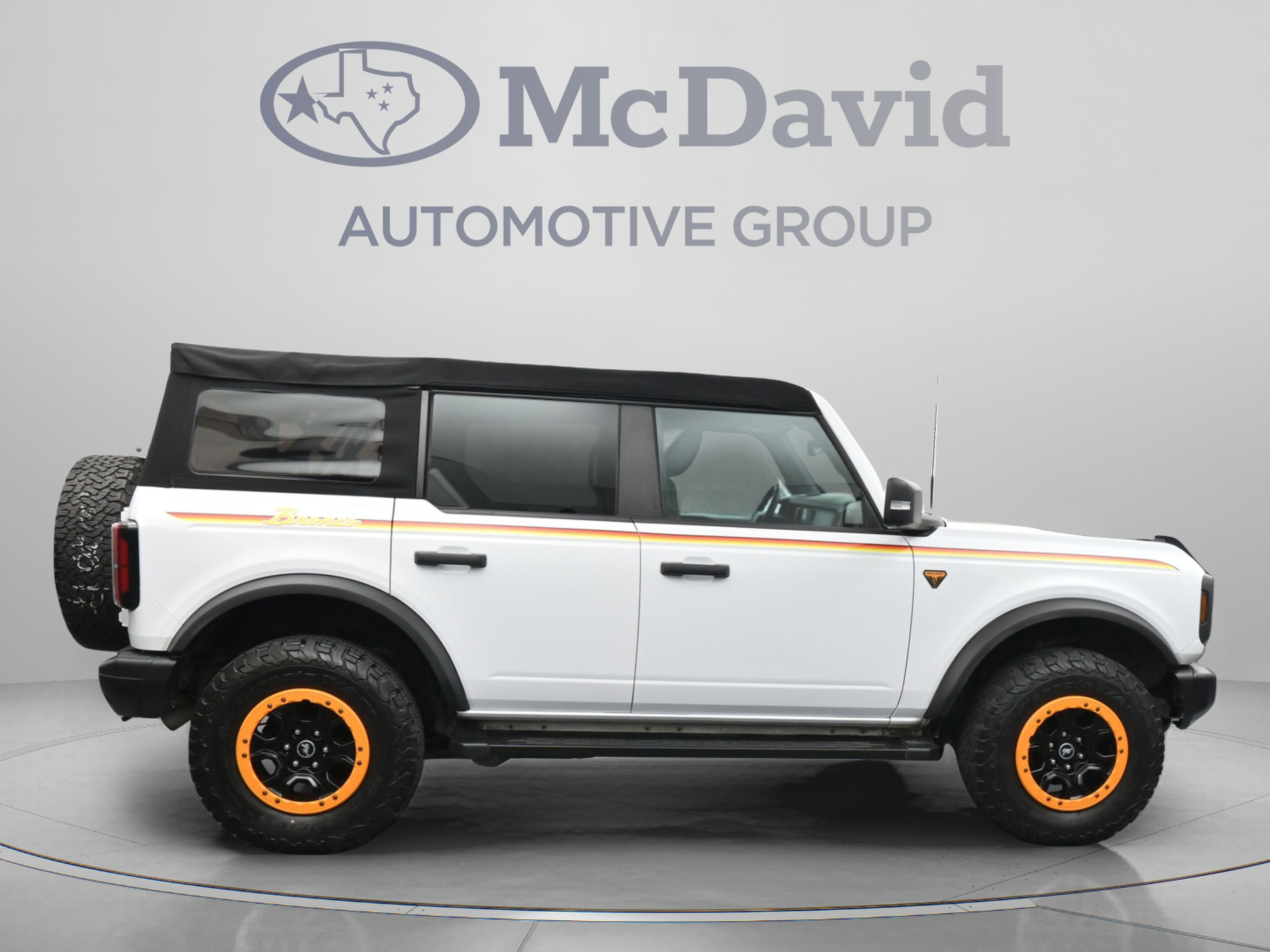 Used 2023 Ford Bronco Badlands AWD/4WD image 9