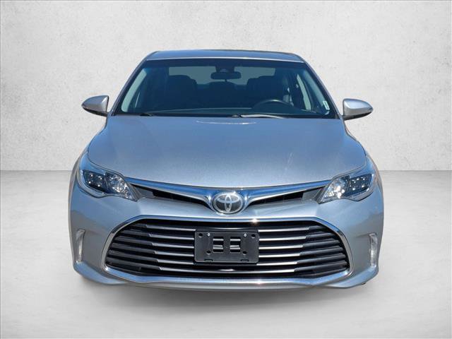 Used 2017 Toyota Avalon XLE FWD image 2