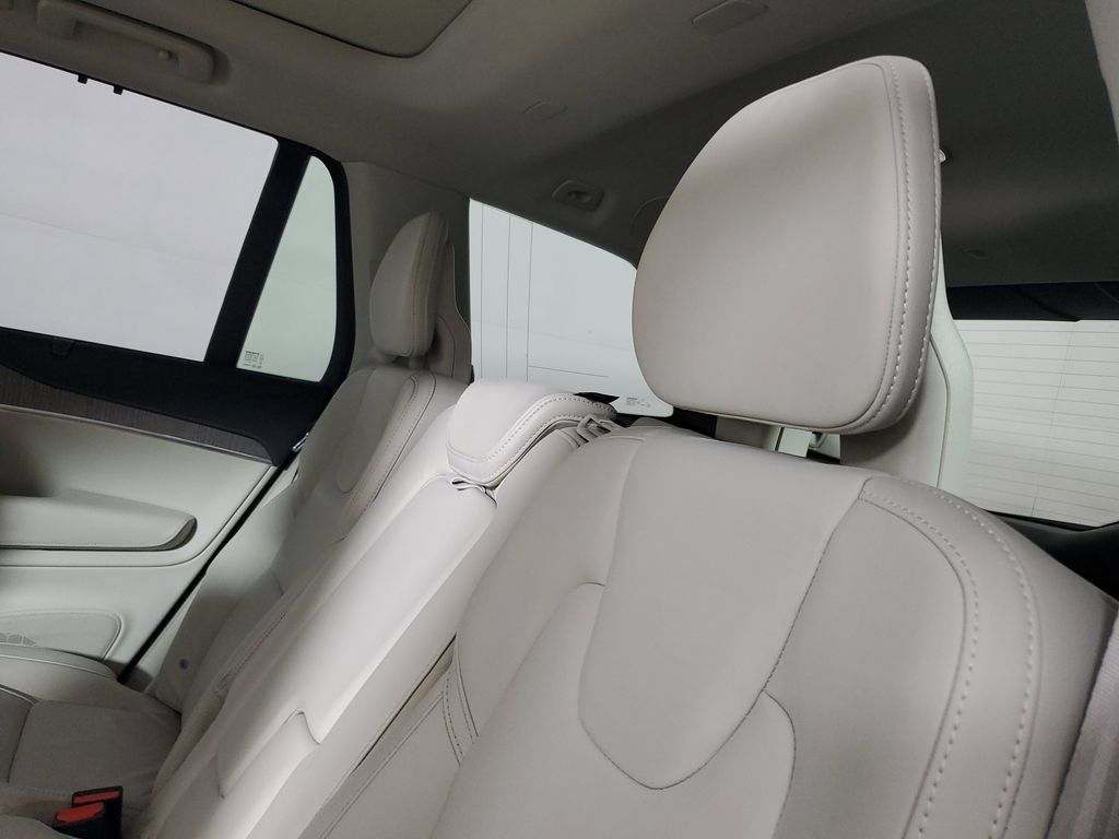 Certified 2023 Volvo XC90 B6 Ultimate AWD/4WD image 14