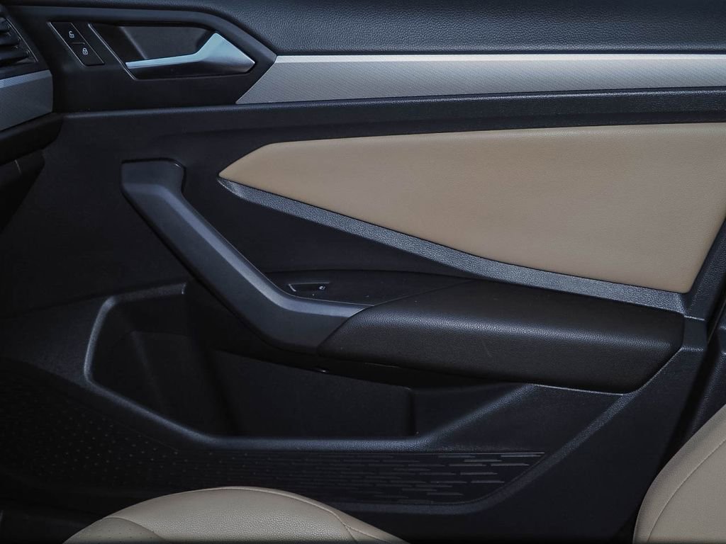 Used 2019 Volkswagen Jetta SE image 24