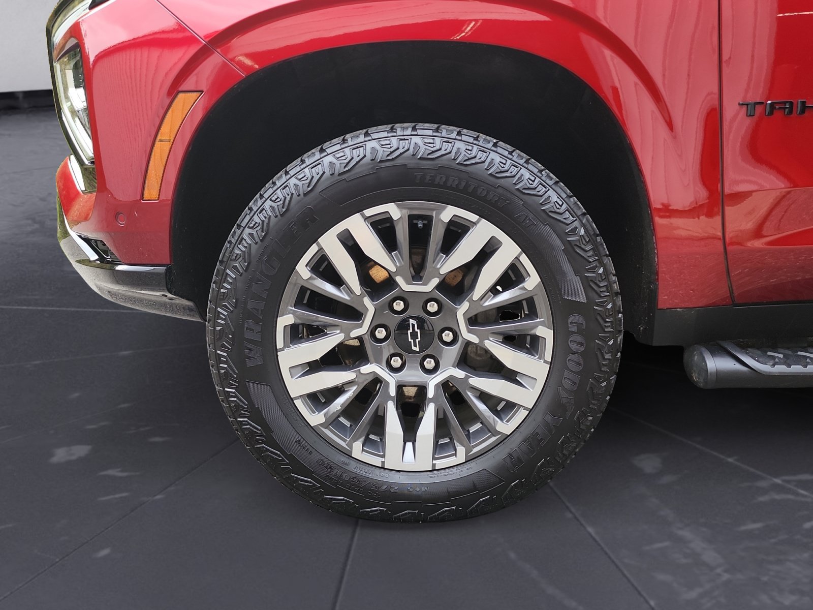 Certified 2025 Chevrolet Tahoe Z71 w/ Comfort Package AWD/4WD image 14