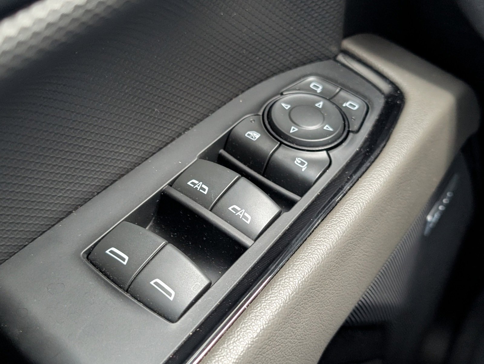 Used 2023 Chevrolet Silverado 1500 ZR2 w/ Technology Package image 21