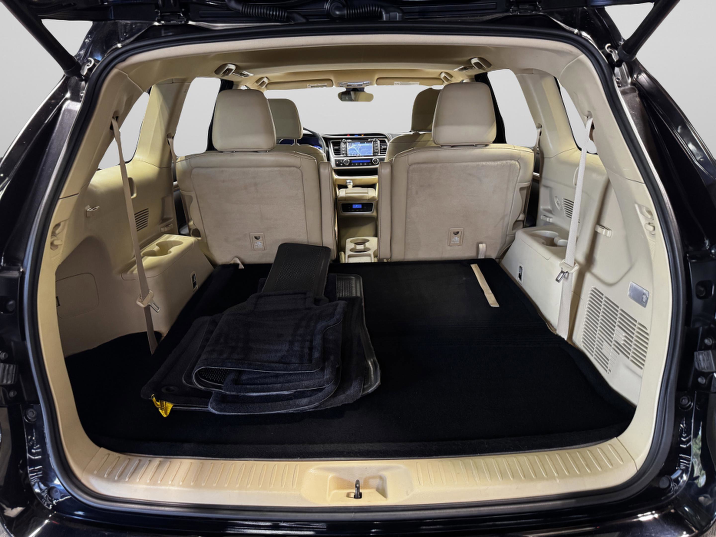 Used 2017 Toyota Highlander Limited AWD/4WD image 37