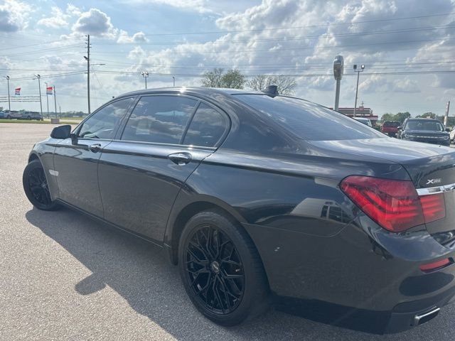 Used 2014 BMW 750Li xDrive image 22
