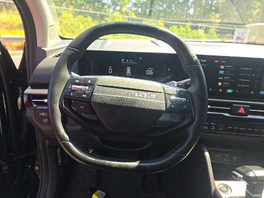 Used 2026 Kia Sportage EX w/ EX Panorama Roof Package FWD image 5