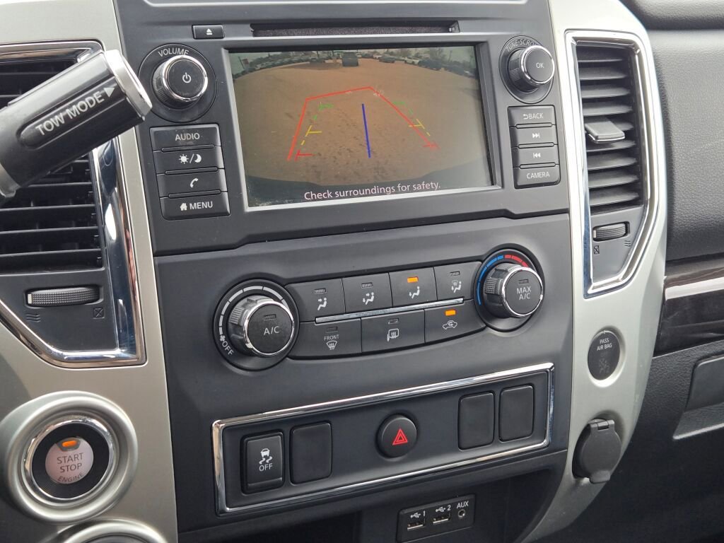Used 2019 Nissan Titan SV image 22