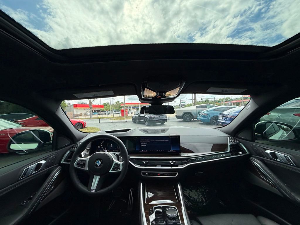 Used 2026 BMW X6 xDrive40i w/ Climate Comfort Package image 21