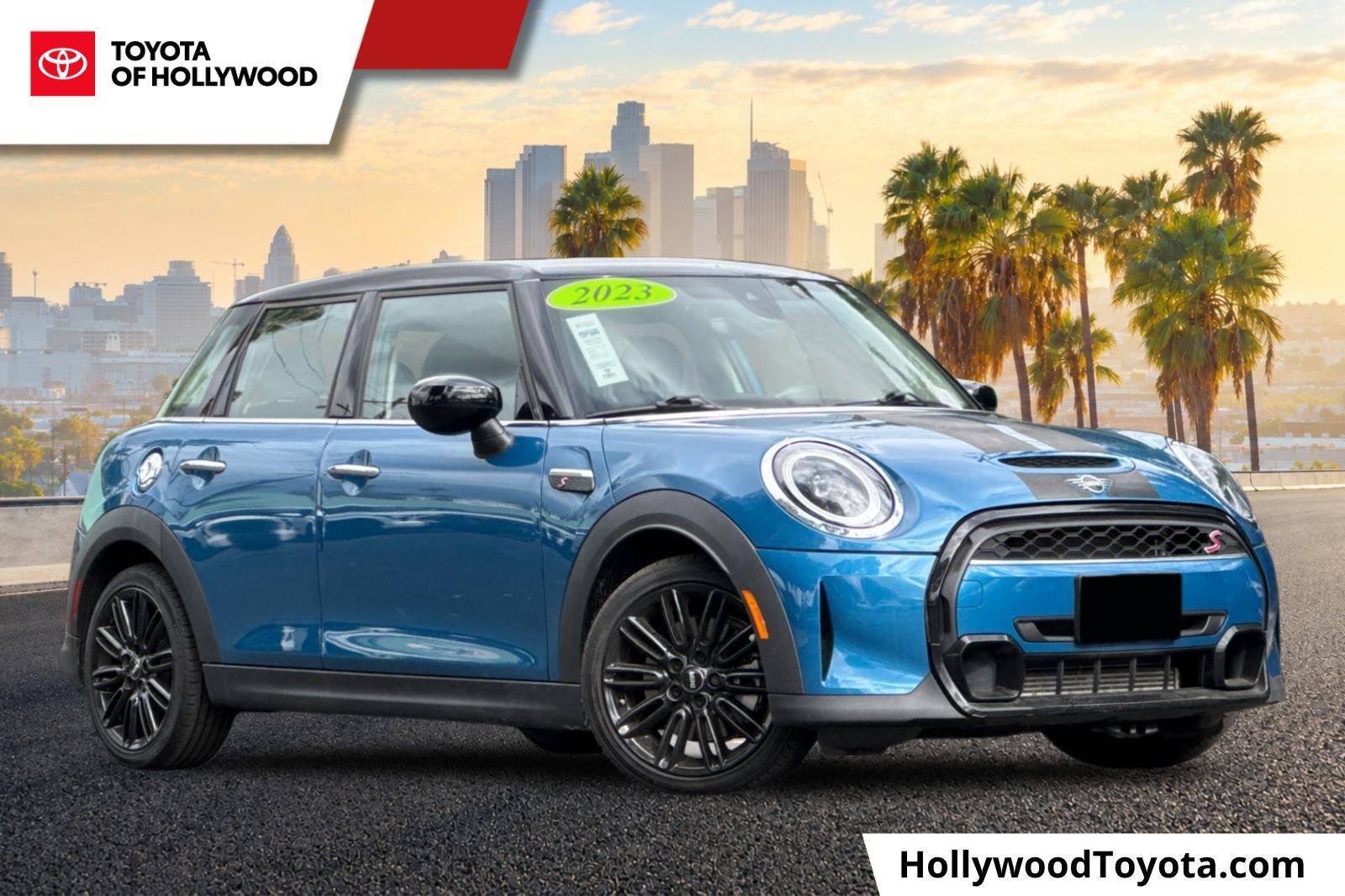Used 2023 MINI Cooper S FWD image 1