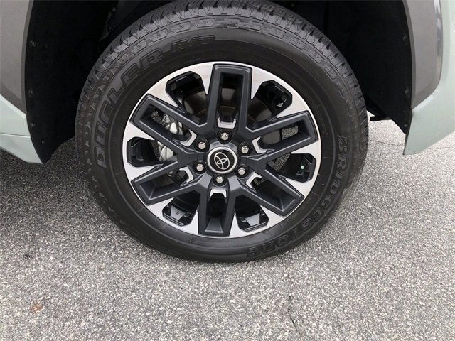 Used 2024 Toyota Tundra Limited image 10