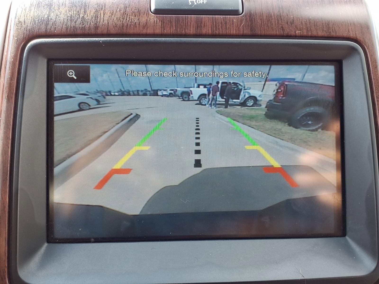 Used 2014 Ford F150 King Ranch w/ King Ranch Luxury Package image 10