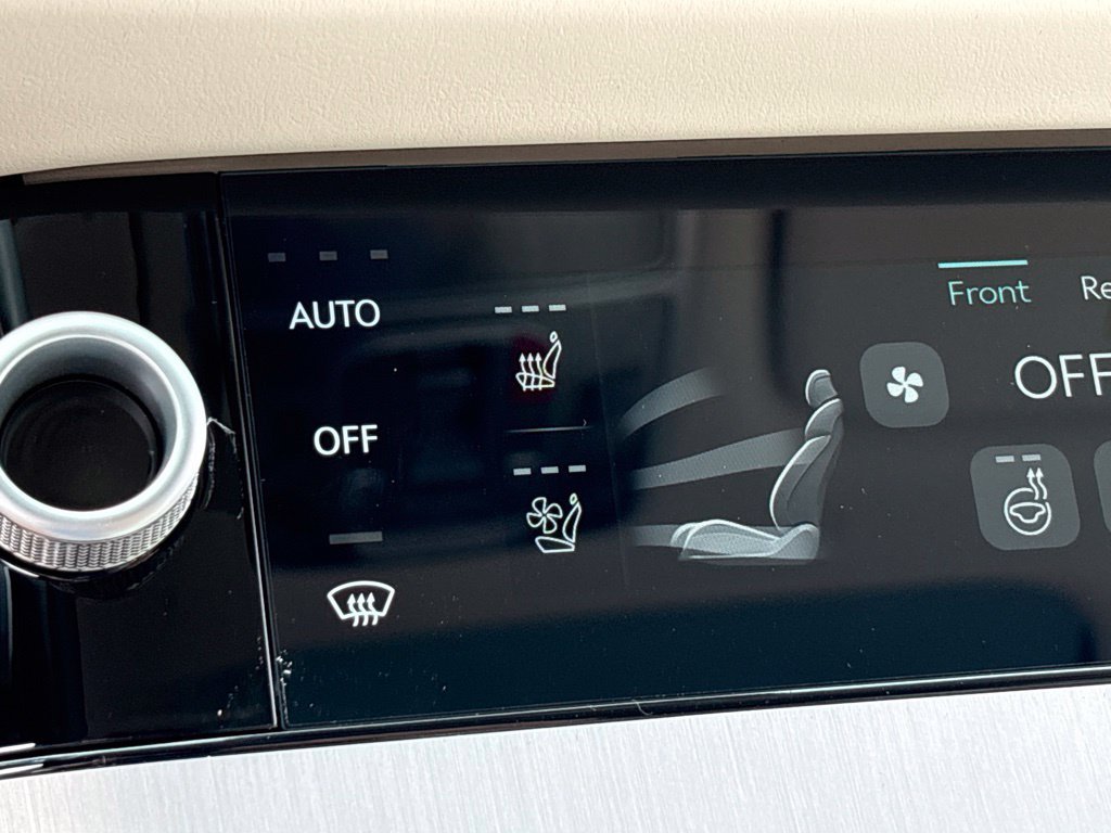 New 2027 Genesis GV70 2.5T Advanced AWD/4WD image 16