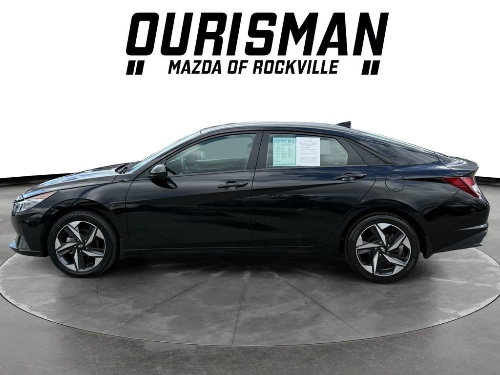 Used 2023 Hyundai Elantra SEL w/ Convenience Package image 3